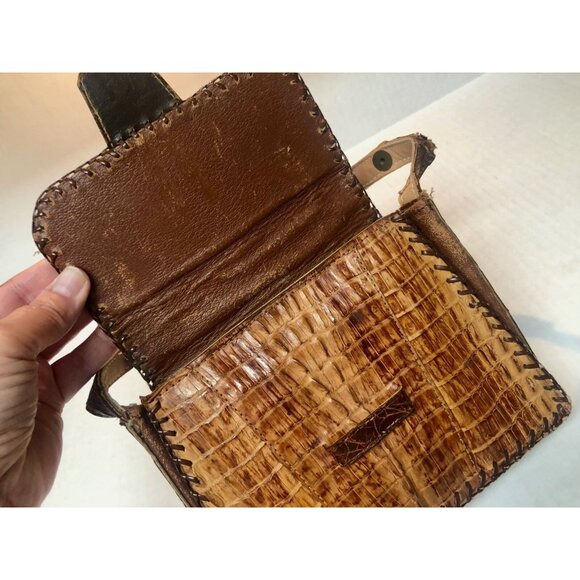 Vintage 1950 alligator small handbag purse made in Cuba note inside - Picture 13 of 16